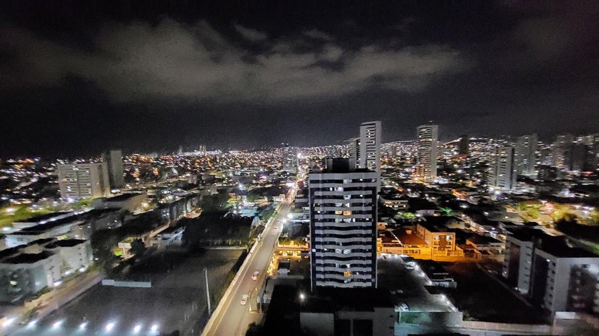 Ape Com Vista Espetacular No Edif. Mr. Roterdam Appartement Caruaru Buitenkant foto